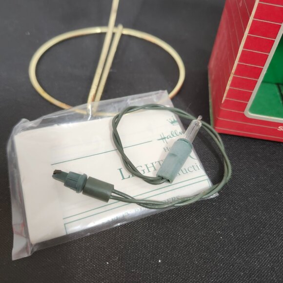 Vintage Lighted Santa's Snack Ornament By Hallmark - Picture 5 of 7